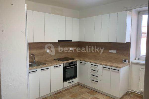 4 bedroom flat to rent, 80 m², Na Pískách, Kostelec nad Labem