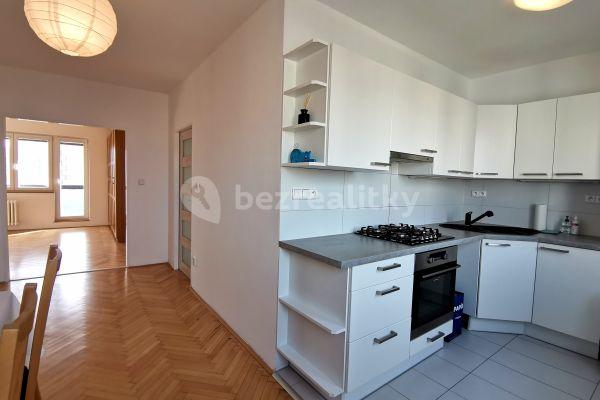 3 bedroom with open-plan kitchen flat to rent, 75 m², Bělčická, Prague, Prague