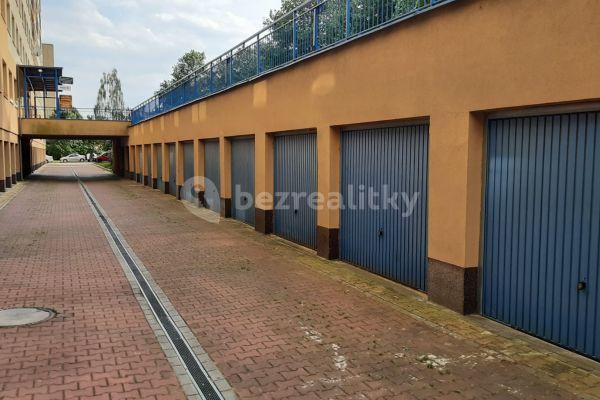 garage to rent, 16 m², Hnězdenská, Praha