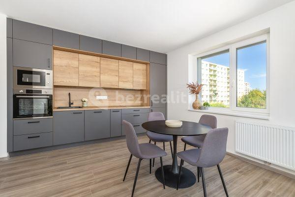 2 bedroom with open-plan kitchen flat for sale, 72 m², Josefa Šímy, Jaroměř