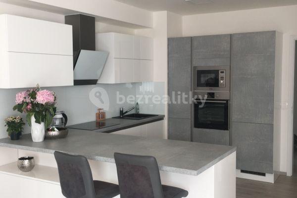 2 bedroom with open-plan kitchen flat for sale, 87 m², Strnadových, Praha