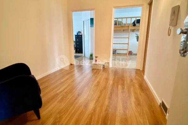 2 bedroom flat to rent, 67 m², Vnoučkova, Praha