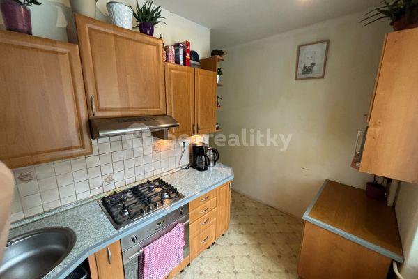 3 bedroom flat for sale, 80 m², Sokolovská, Karlovy Vary, Karlovarský Region