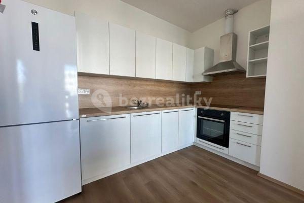 1 bedroom with open-plan kitchen flat to rent, 40 m², Zengrova, Kolín, Středočeský Region