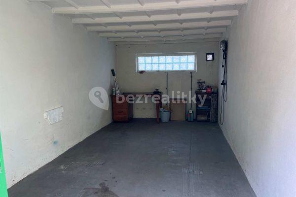 garage to rent, 16 m², Kneslova, Brno