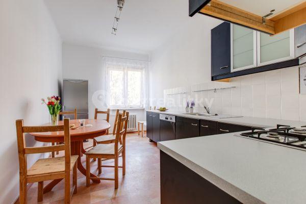 5 bedroom flat to rent, 110 m², K Lánu, Prague, Prague