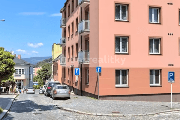 2 bedroom flat for sale, 67 m², Na Kopečku, Trutnov