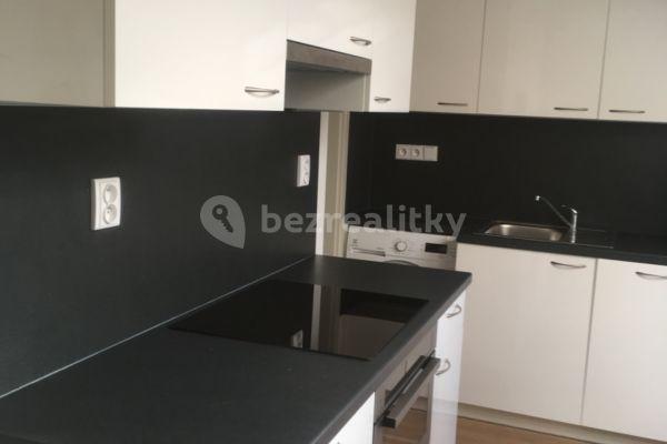 Studio flat for sale, 58 m², Velvarská, Praha