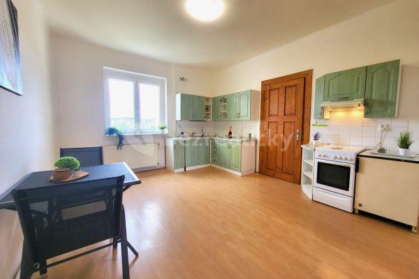 2 bedroom flat to rent, 67 m², U Dráhy, Plzeň