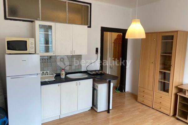 Small studio flat to rent, 26 m², Vajnorská, Bratislava