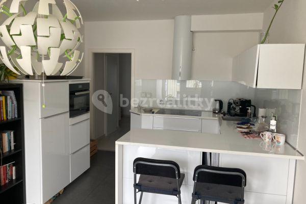 2 bedroom with open-plan kitchen flat to rent, 65 m², Divišovská, Prague, Prague