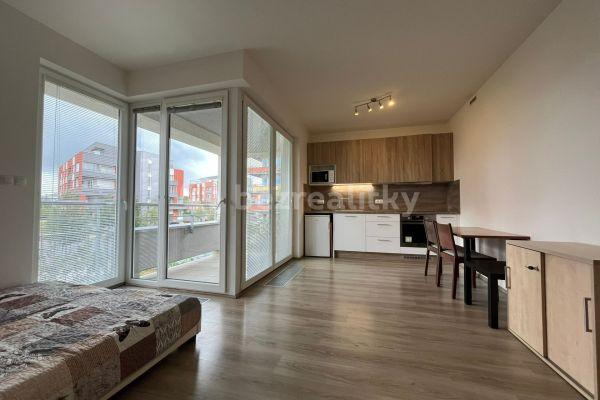 Studio flat to rent, 35 m², Sazovická, Hlavní město Praha