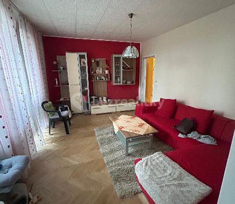 4 bedroom flat to rent, 90 m², Uzbecká, Brno