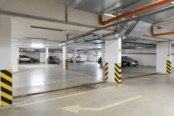 garage to rent, 12 m², Heinemannova, Hlavní město Praha