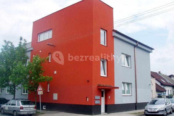 3 bedroom flat to rent, 71 m², Ječná, Hradec Králové