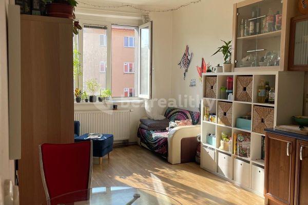 1 bedroom flat to rent, 46 m², U Nových domů Ⅲ, Praha