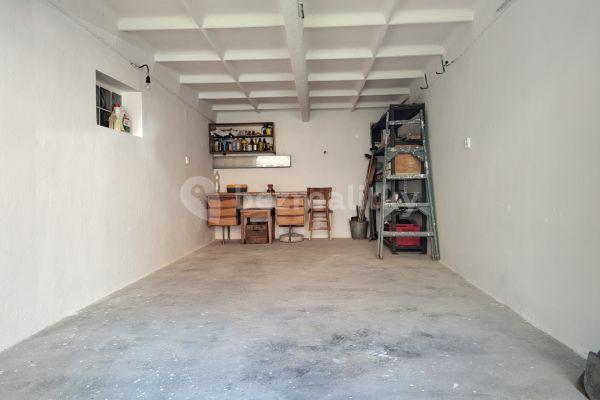 garage to rent, 16 m², Prague, Prague