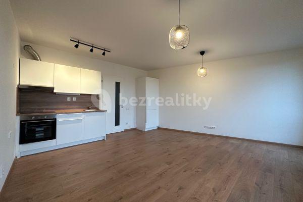 Studio flat for sale, 38 m², Olgy Havlové, Hlavní město Praha