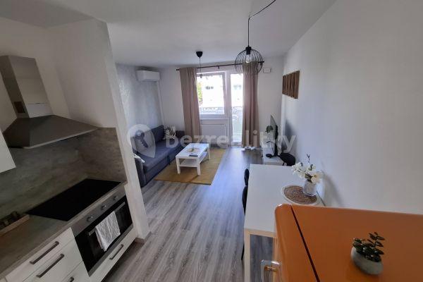 2 bedroom flat to rent, 44 m², Ivanská cesta, Ružinov