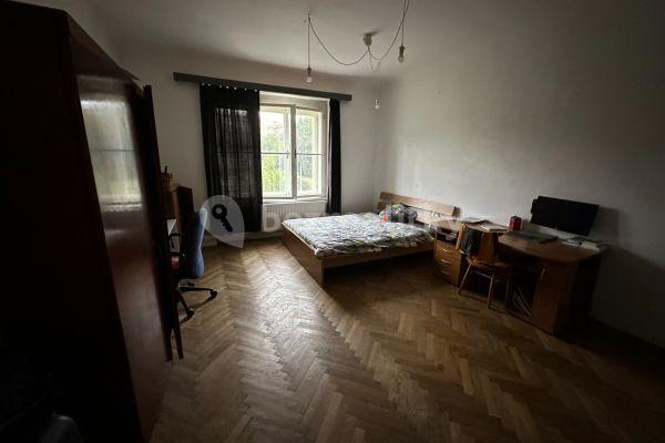 3 bedroom flat to rent, 100 m², Moskevská, Praha