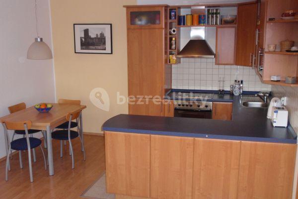 1 bedroom with open-plan kitchen flat to rent, 58 m², Štěpařská, Praha