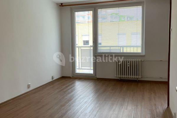 2 bedroom with open-plan kitchen flat to rent, 69 m², Elišky Krásnohorské, Litoměřice