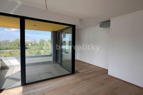 1 bedroom with open-plan kitchen flat to rent, 60 m², Sokolova, Praha