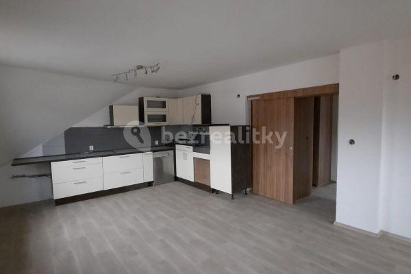 2 bedroom with open-plan kitchen flat to rent, 74 m², Jateční, Brno