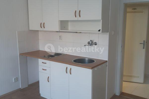 Studio flat to rent, 23 m², Hartigova, Hlavní město Praha