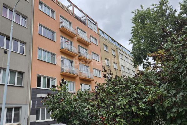 Studio flat to rent, 28 m², U Gymnázia, Hlavní město Praha