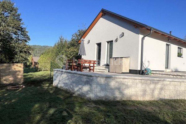 recreational property to rent, 0 m², Kácov - Zliv