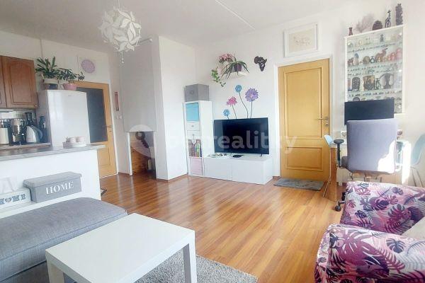 1 bedroom with open-plan kitchen flat for sale, 43 m², Krhanická, Praha