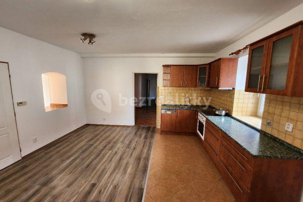 4 bedroom with open-plan kitchen flat to rent, 100 m², Libeř