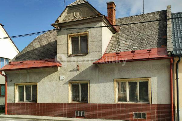 house for sale, 240 m², Masarykova, Moravský Beroun