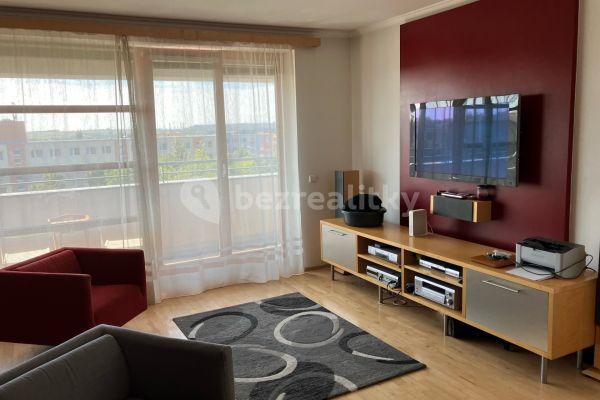 4 bedroom with open-plan kitchen flat to rent, 129 m², Kohoutových, Hlavní město Praha