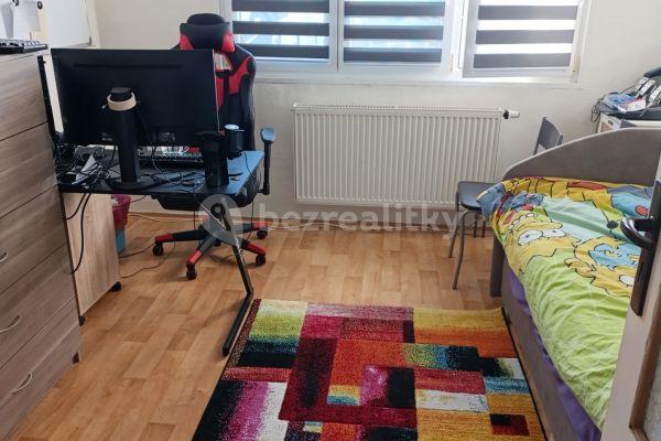 Prodej bytu 3+1 77 m², 28. října, Křinec