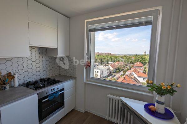 1 bedroom flat to rent, 41 m², Na Hranicích, Praha