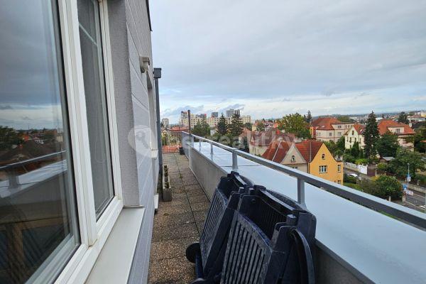 2 bedroom flat to rent, 59 m², Počernická, Hlavní město Praha