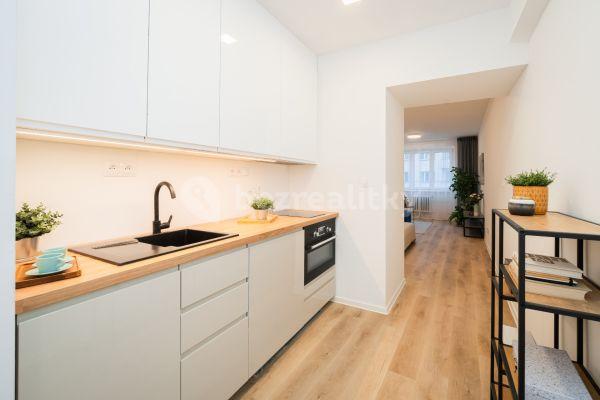 1 bedroom flat for sale, 34 m², Dělnická, Hlavní město Praha