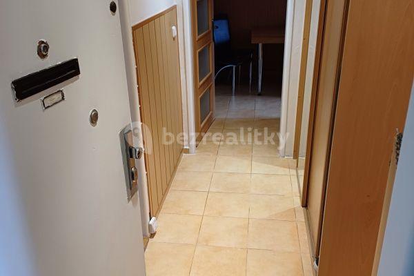 2 bedroom flat to rent, 51 m², V Bytovkách, Hlavní město Praha