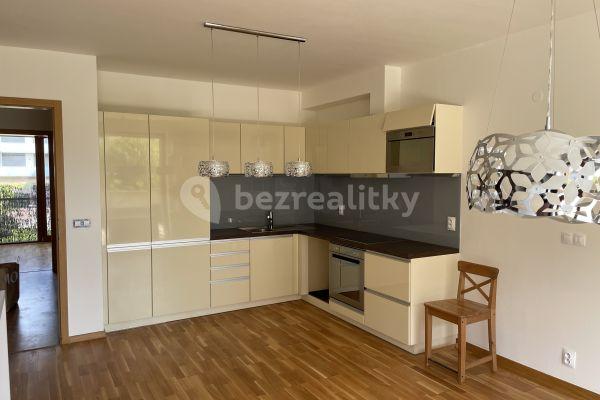 2 bedroom with open-plan kitchen flat to rent, 105 m², Březiněveská, Praha