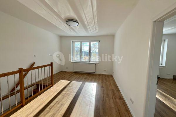 3 bedroom flat to rent, 98 m², Budějovická, Praha