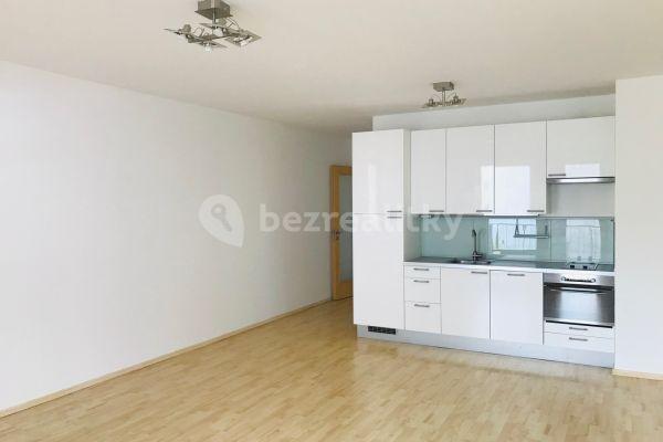 Studio flat to rent, 43 m², Třeboňská, Hlavní město Praha