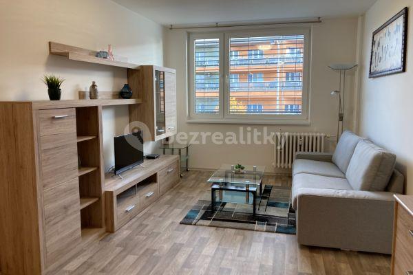 2 bedroom with open-plan kitchen flat to rent, 66 m², Kukelská, Praha