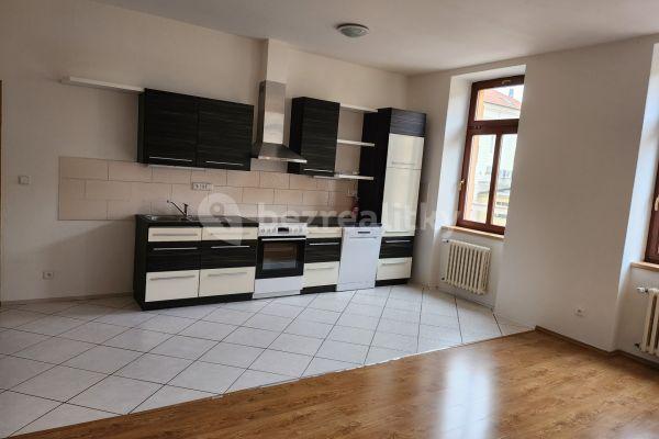 2 bedroom with open-plan kitchen flat to rent, 100 m², Louny, Ústecký Region