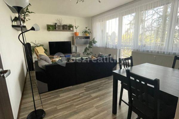 3 bedroom flat to rent, 77 m², Záveská, Hlavní město Praha