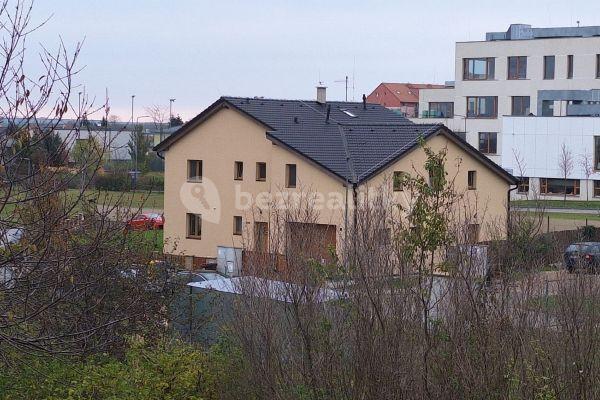 house to rent, 180 m², Nad Přední skálou, Chýně