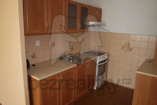 1 bedroom with open-plan kitchen flat to rent, 45 m², Zázvorkova, 